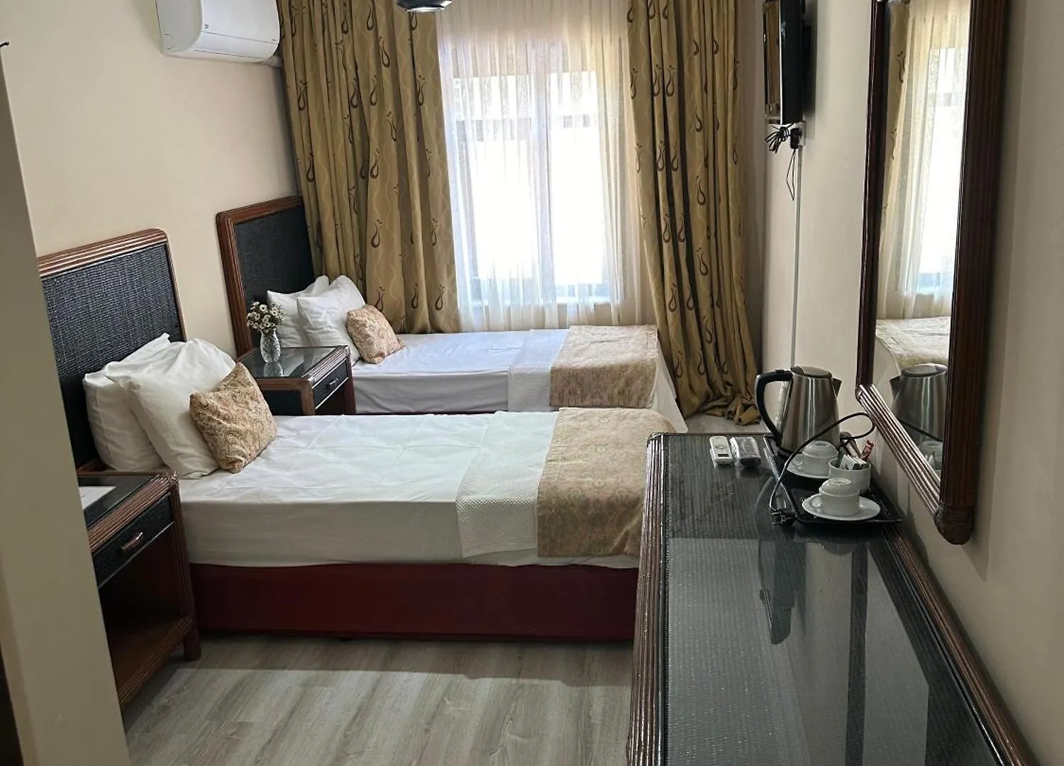 Loost Town Inn Hotel Antalya